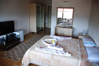 Calamie Hotel 5