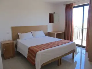 Shamrock Apartments 3