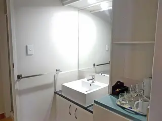 Airport Palms Hotel 5