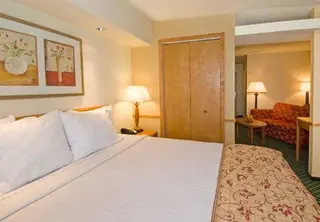 Fairfield Inn & Suites San Antonio Downtown 5