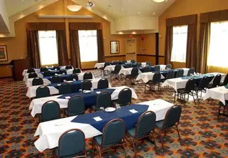 Fairfield Inn & Suites Kelowna 5
