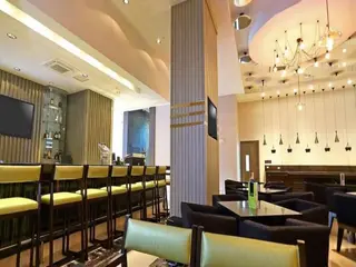 The District Hotel Panama 5