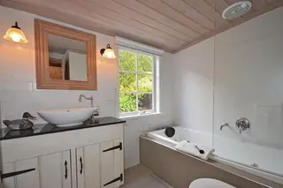 Adelaide Hills Country Cottages 5