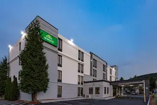 Spark by Hilton Fishkill 5