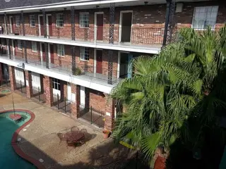 Ramada by Wyndham New Orleans Midcity 5