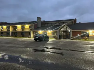 Northwoods Inn & Suites Blackduck 4
