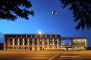 Hilton Garden Inn Bucharest Airport 3