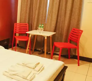 Hometown Hotel Makati - Edsa 3