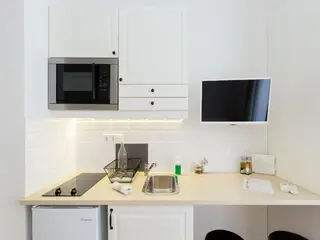 Dinostratus Hous 3