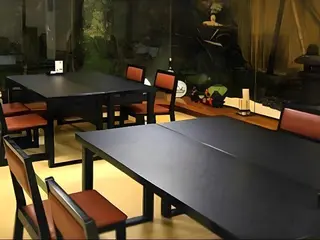 Leo Plaza Hotel 4