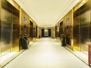 Xana Hotellea Wulumuqi High Speed Railway Station 3