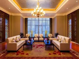 Xinjin Celebrity City Hotel 2