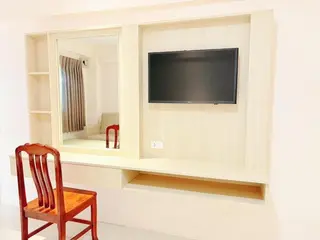 Golden House Service Apartment 5
