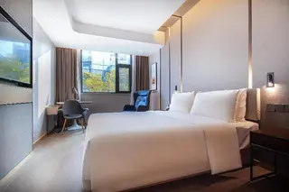 Atour Hotel (Sichuan Chunxi Rd, Tianfu Square Metr 3
