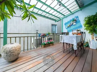 Mushroom Bed & Breakfast 2