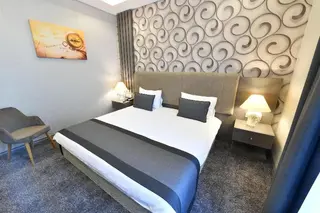 D'Lux Boutique Hotel 3