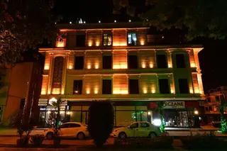 D'Lux Boutique Hotel 5