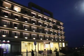 Crimson Park Shripriya Hotel 2