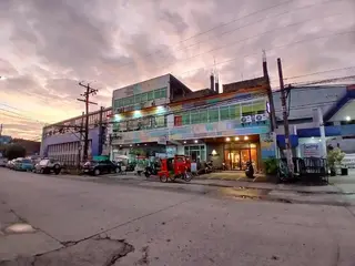 Hayward Travel Inn 5