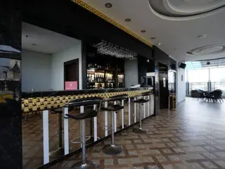 Cardinal Lucky Star Hotel 4