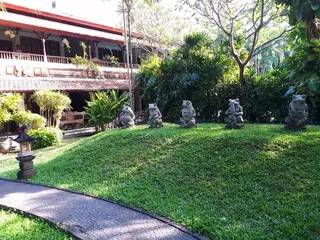 Un S Hotel 2