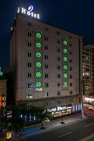 Fiore Tourist Hotel 3