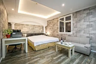 Fiore Tourist Hotel 5