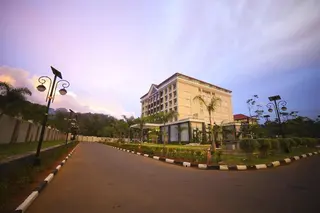 The Grand Mountain Hotel 3