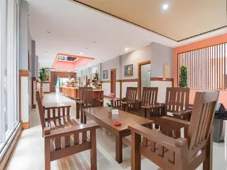 Sans Hotel Budaya Cirebon 4