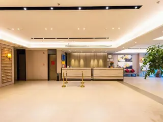 Home Inn Plus (Dalian Development Zone Jinma Road  5