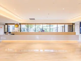 Ji Hotel (Shanghai Lingang New Town) 5