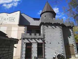 Atrium Hotel 3