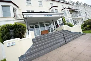 Belvilla Llandudno Seafront Hotel 3
