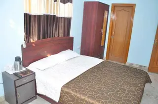 Jypore Saffron Inn & Suites 4
