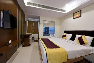 sri maharaja inn 5