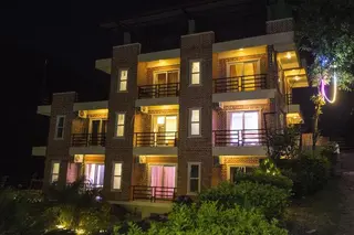 Trishuli Riverside Resort 3