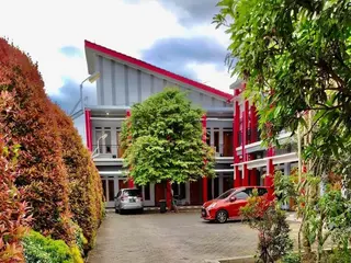 Homestay Griya Sawah Gunung Syariah Redpartner 2