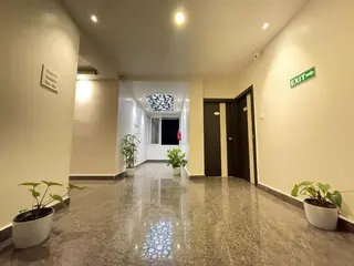 Hotel Horizon Hues 2