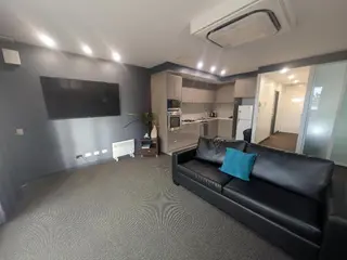 Honeysuckle Executive Suites 4