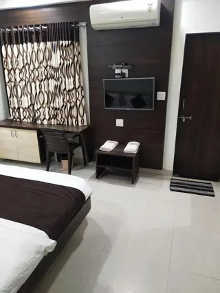 Hotel Shree Vallabh 3