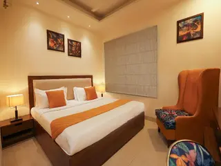 Oyo 1896 Hotel Rk Grande 3
