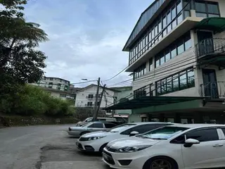 Adam Hotel 5
