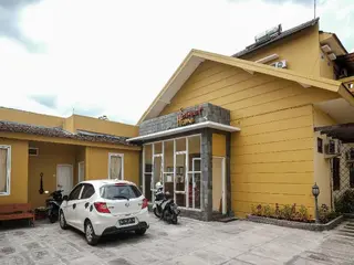 Reddoorz Solo Baru 3