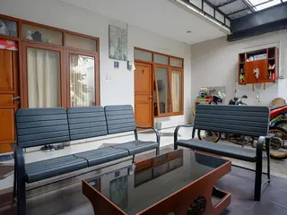 Reddoorz Solo Baru 4