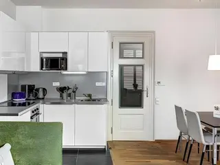 4 Arts Suites 4