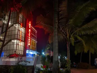Sal Riviera 2