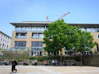 Live In Leeds Millenium Square Apartment 4