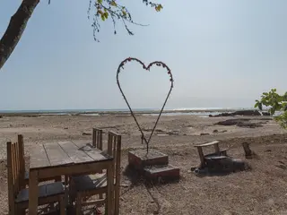 Reddoorz Near Pantai Ujung Genteng 4