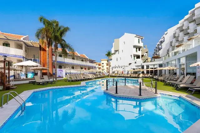 Playaolid Suites and Apartments