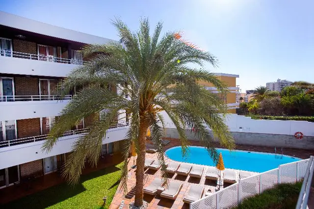Apartamentos Jacarandas